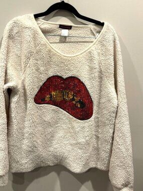 Weekending fleece sweater